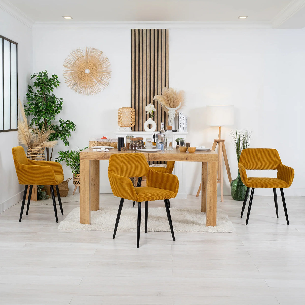 Ensemble de 2 fauteuils de salle à manger scandinaves avec accoudoirs en velours côtelé jaune Cromwell