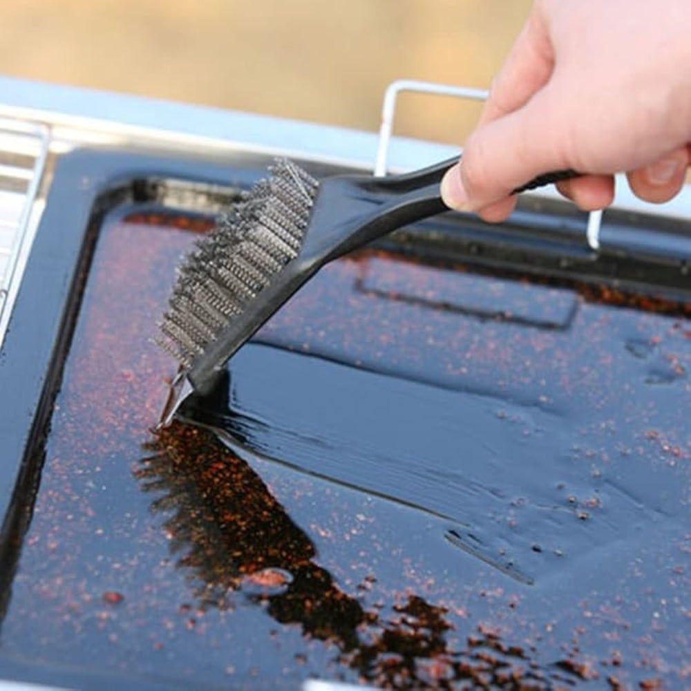 Brosse de nettoyage barbecue en acier inoxydable avec grattoir et poils métalliques