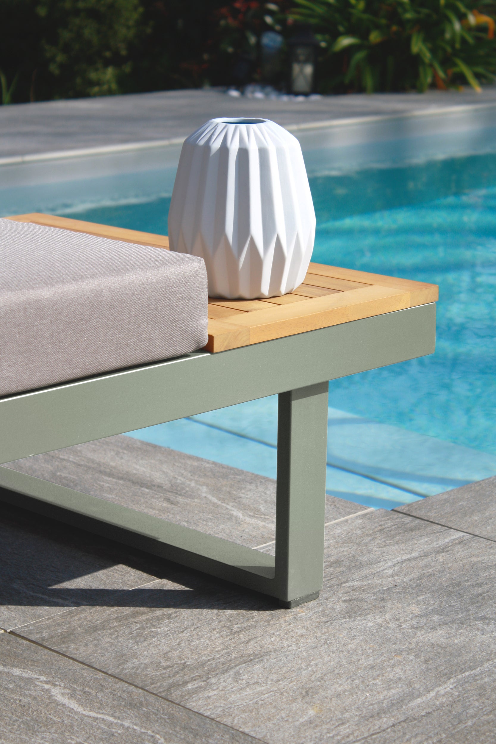 Salon de jardin modulable TOKYO 4 places en bois d'acacia et aluminium - KAKI