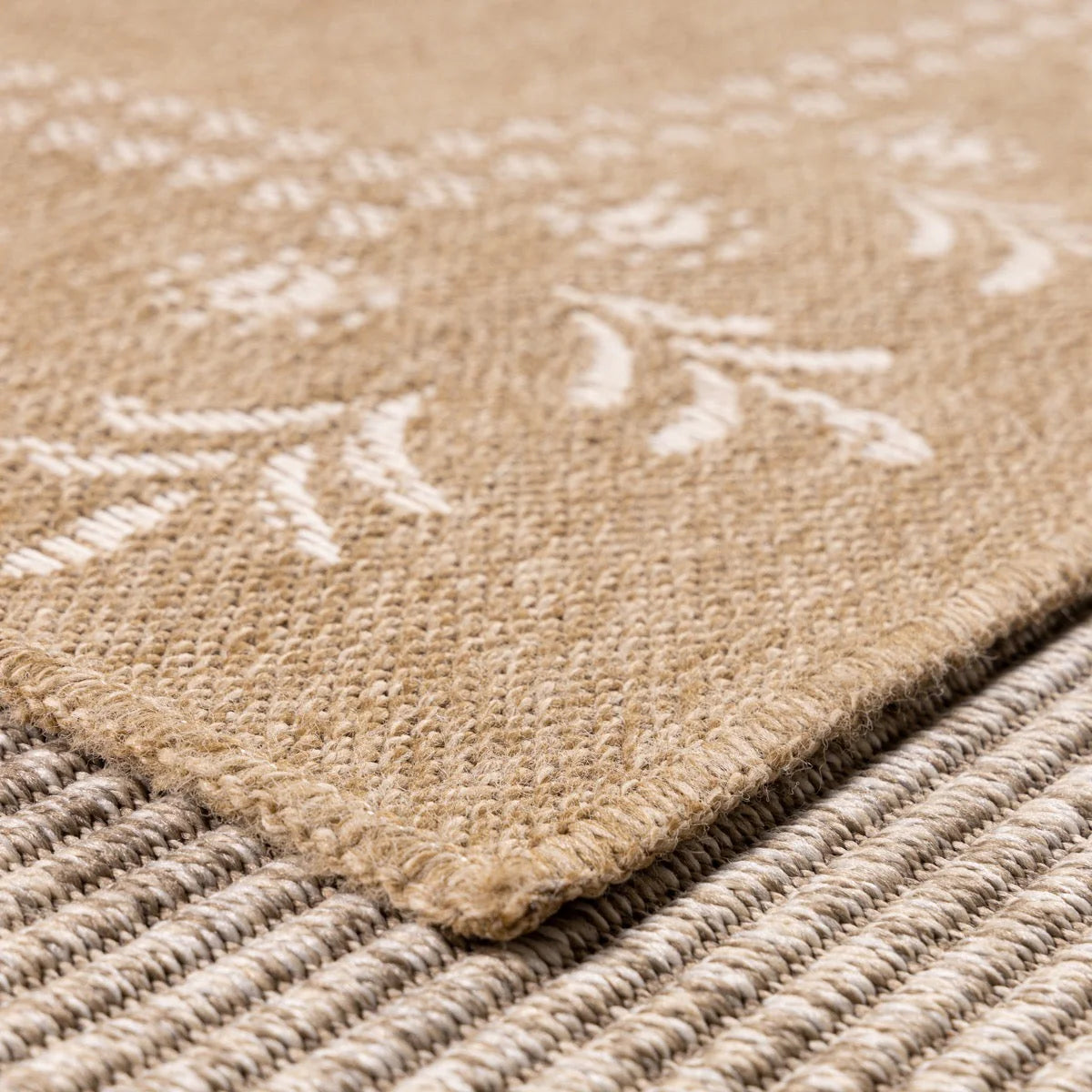 Tapis aspect jute nature motifs orientaux blancs - Nature
