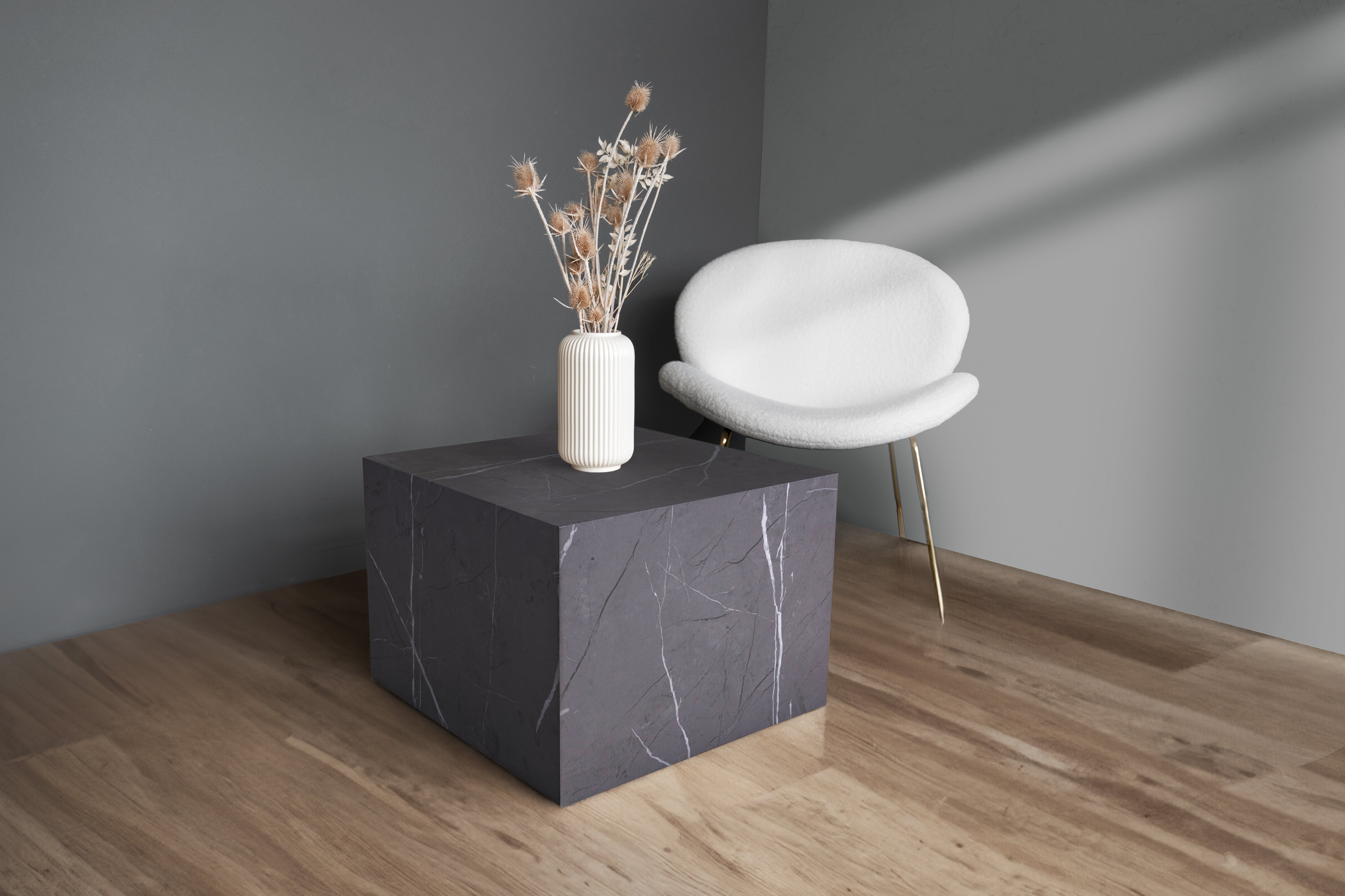 Table d'appoint gris - Cuboid