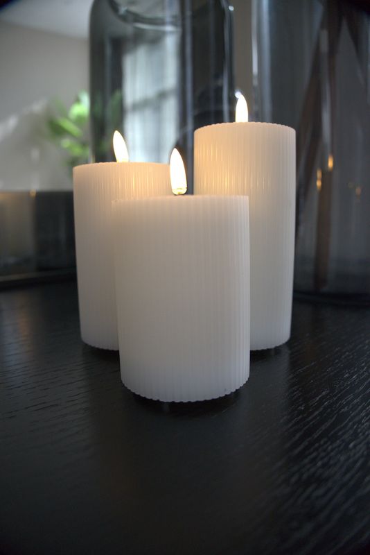 FlinQ - Ensemble de 3 bougies LED rechargeables à flamme vacillante - Télécommande incluse - Blanches