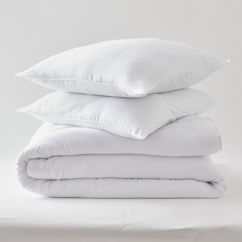 Pack 3 pièces Couette 260 x 240 cm + 2 Oreillers 60 x 60 Gamme  "Douceur" - Traité Anti Acarien Soft & Care