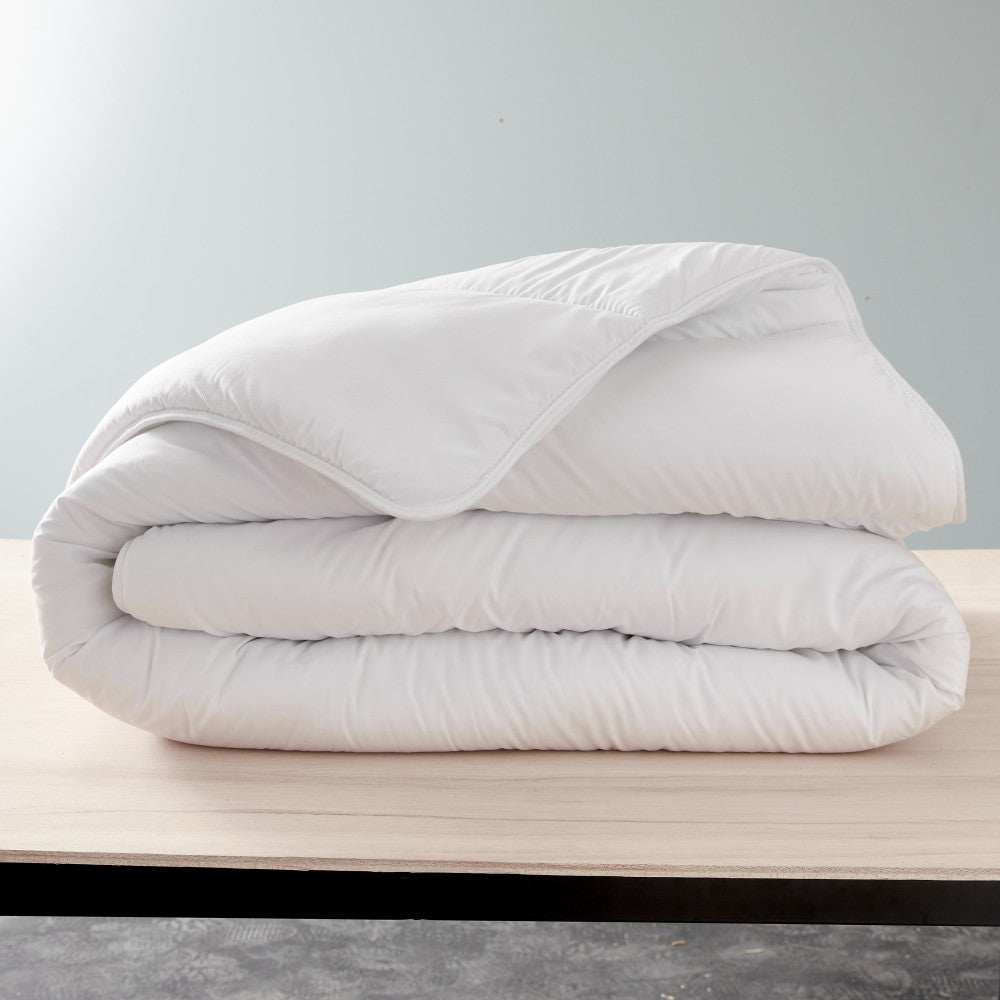 Pack 3 pièces Couette 260 x 240 cm + 2 Oreillers 60 x 60 Gamme  "Douceur" - Traité Anti Acarien Soft & Care