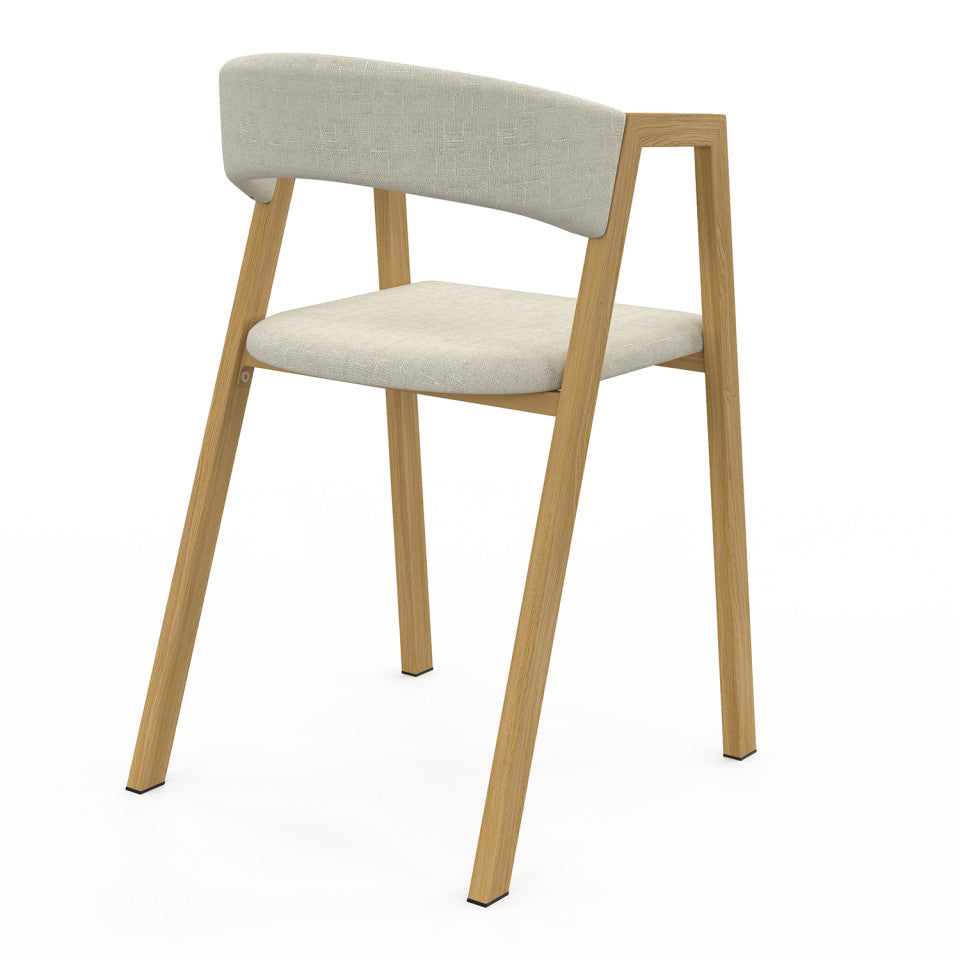 Chaises Enola avec accoudoirs tissu beige pieds effet bois - lot de 4