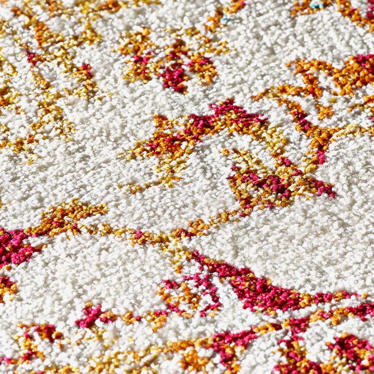 Tapis oriental tissé motif ancestral - Vusu